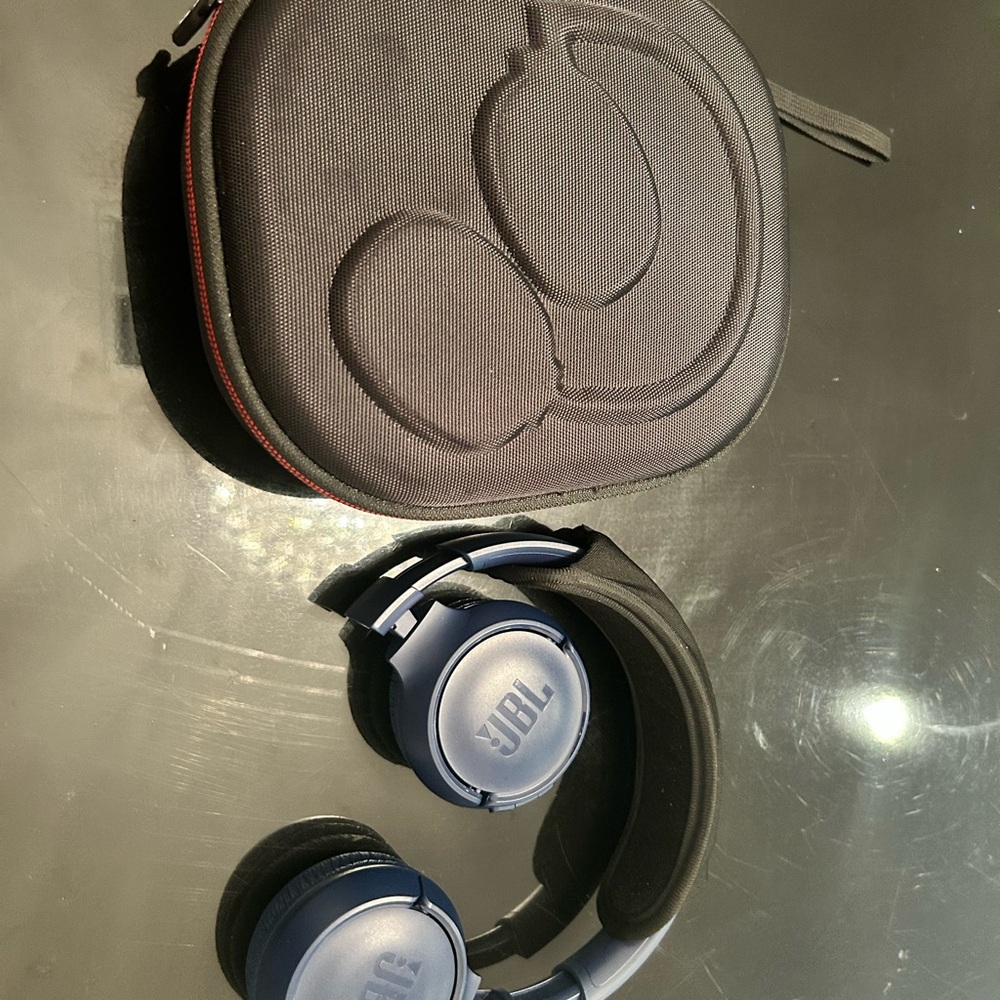 JBL Blue and Black Wireless Headphones with Case